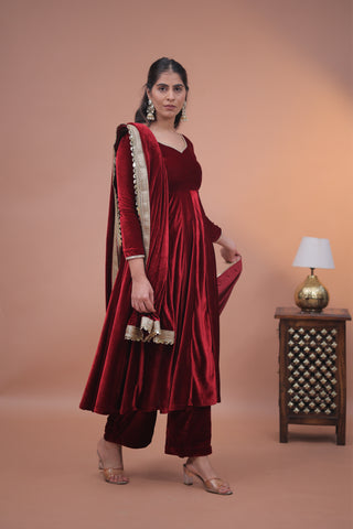 Aarzoo Velvet Anarkali Set
